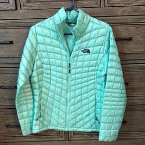 The North Face Women's Light Green Puffer Jacket